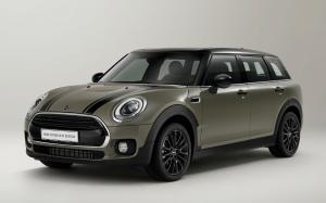 Mini Cooper Clubman Untied Suit